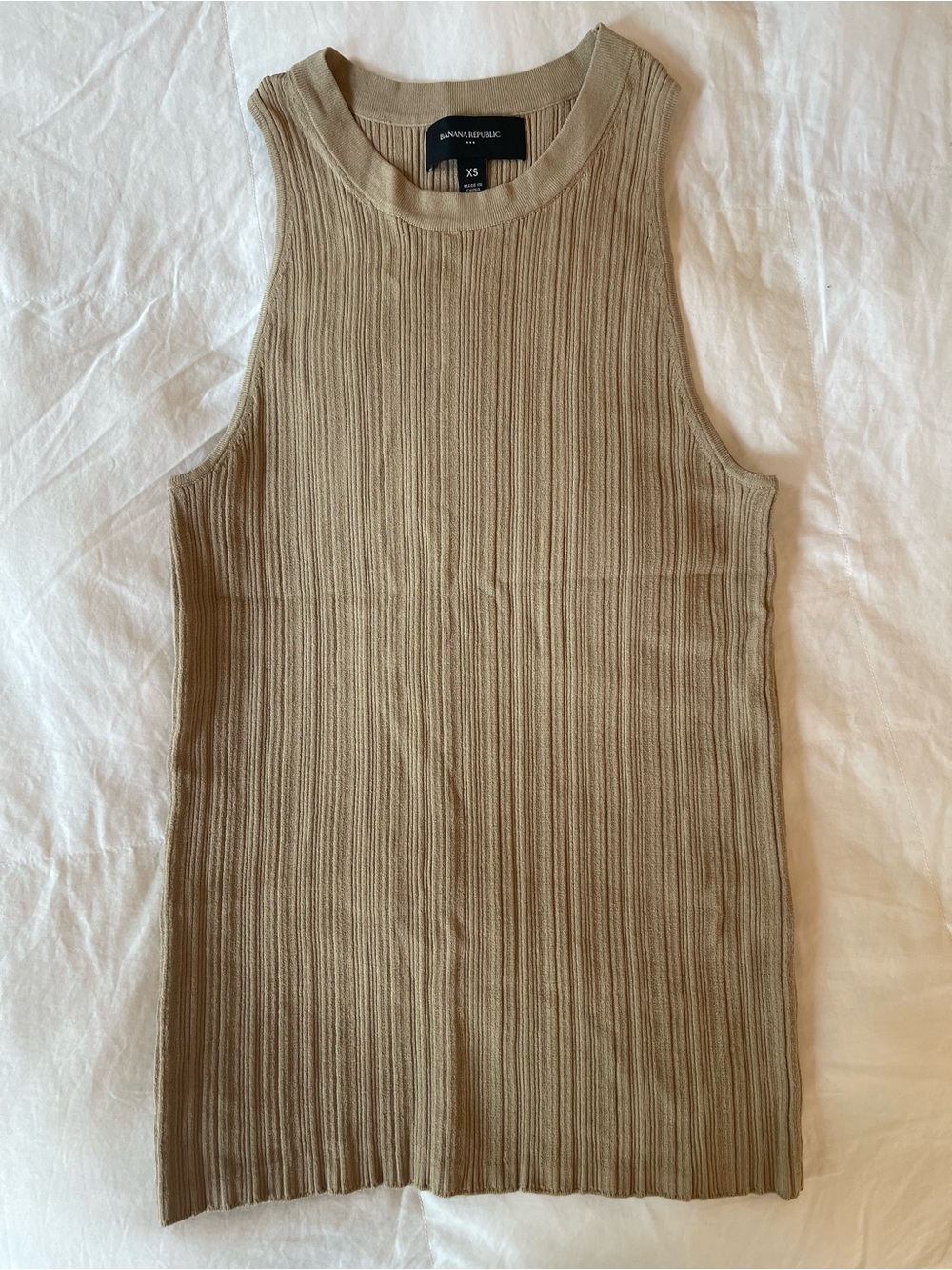 Banana Republic Ladies’ Ribbed Tank Top in Taupe